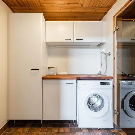 Huoneisto Historical Loft With Sauna & Free Parking, Hosts Up To 7 Guests - Hosted By 2ndhomes *
